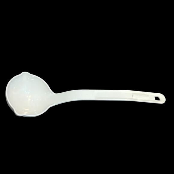 Vintage Rubbermaid White Ladle 1975 Nylon Plastic Heavy Duty Double Spout - Picture 1 of 7